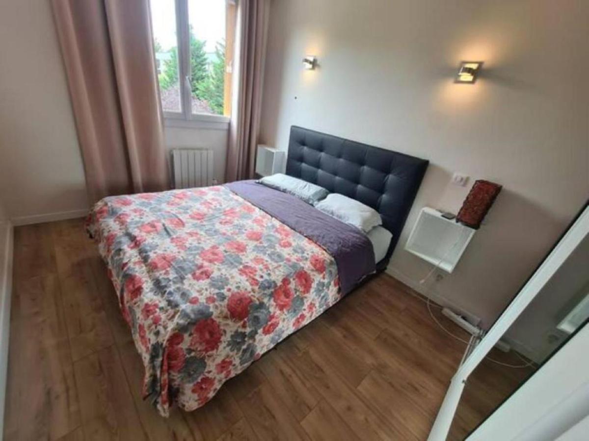 Sunny And Renovated Flat In Secure Residence 拉加雷讷科隆布 外观 照片